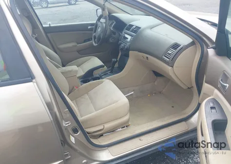 2005 Honda Accord 2.4 Dx из США, поврежденный, VIN 1HGCM56155A113847